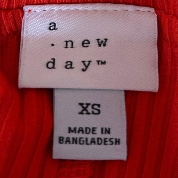 A New Day Red Ribbed Stretch Knit Short Sleeve Off the Shoulder Top Blouse XS - Picture 7 of 8